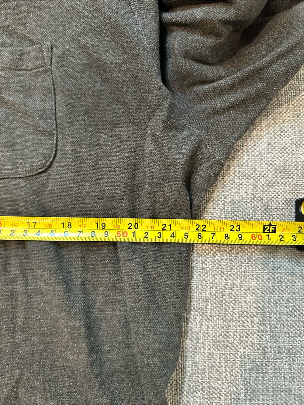 Vuori Long Sleeve Pocket Tee in Olive Green - Picture 2 of 3